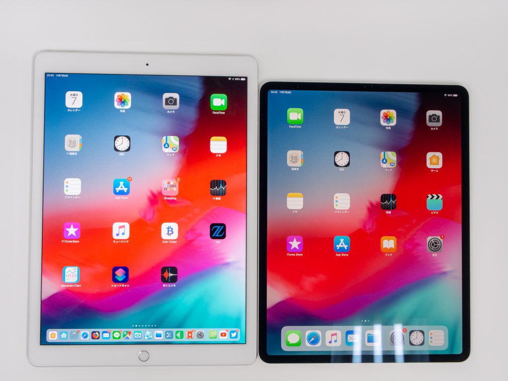 iPadPro（第1世代）との比較。やはり小さくなっています。